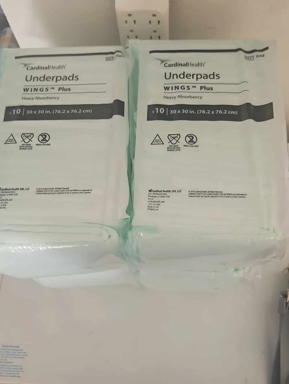 Cardinal Health Underpads For Pet Training 30'x30 Heavy ABSORBONG  4 PACKAGES